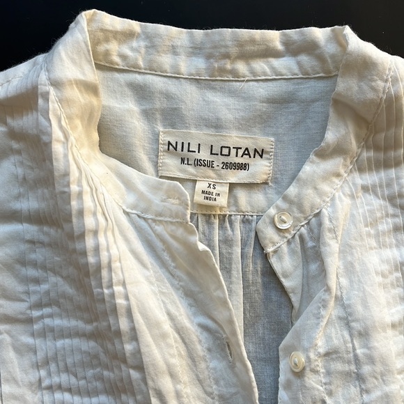 White tunic - Picture 2 of 2